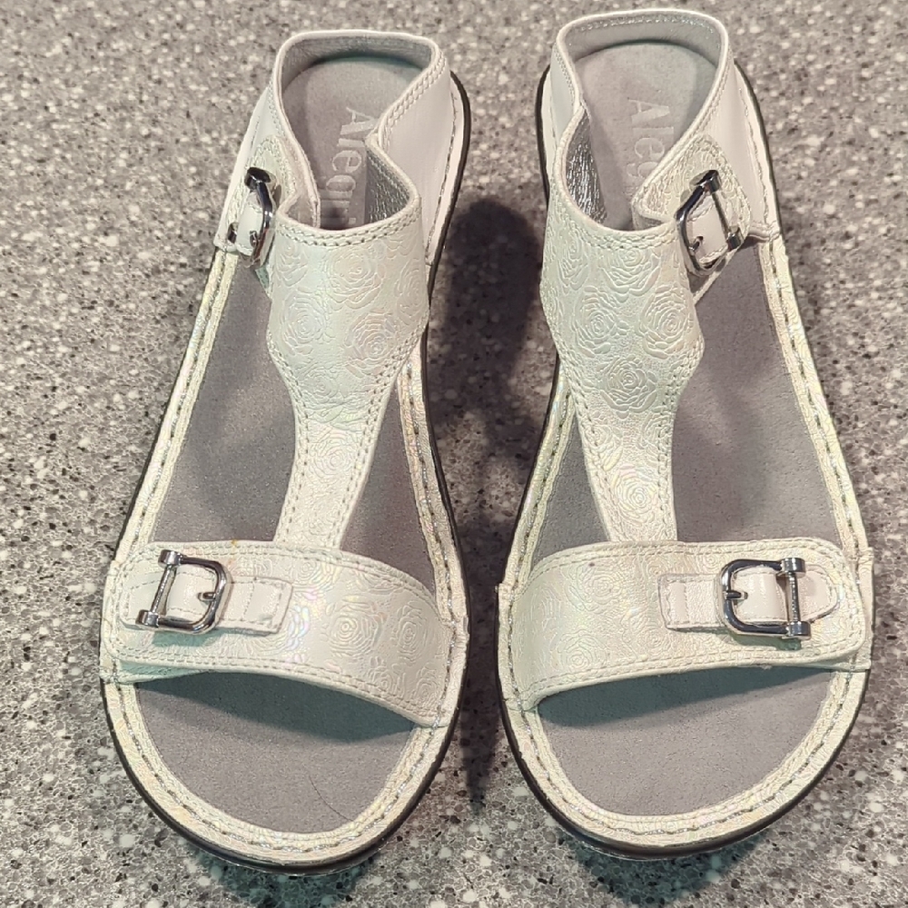 Aetrex Women's White Sandals